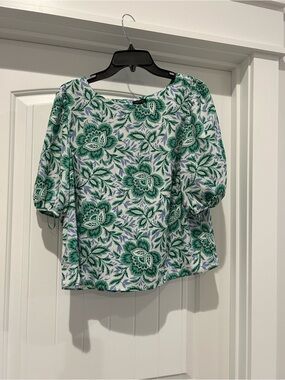 Ann Taylor Green Floral Puff-Sleeve Blouse